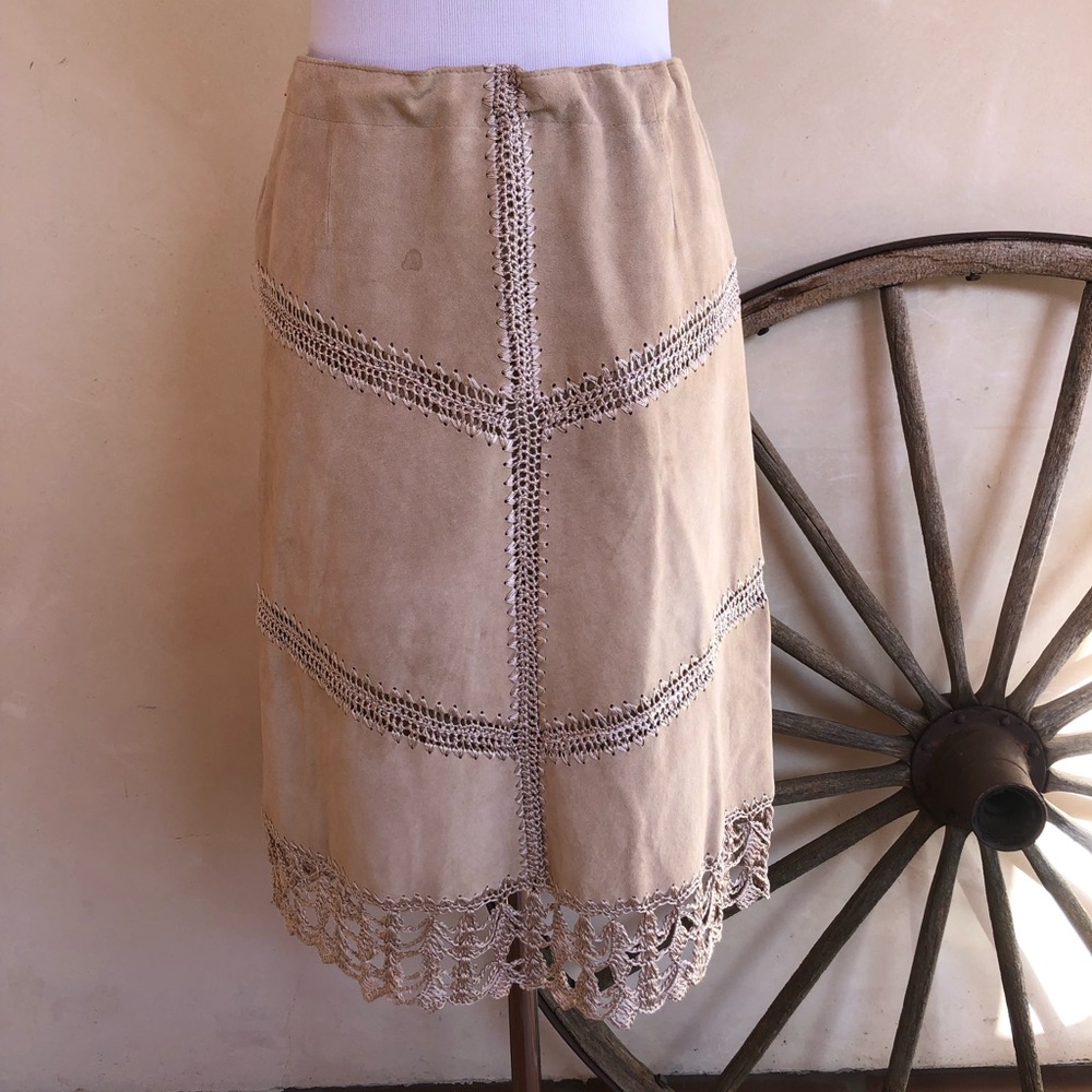 ARDEN B. Cute Glove Soft Suede & Crocheted Skirt